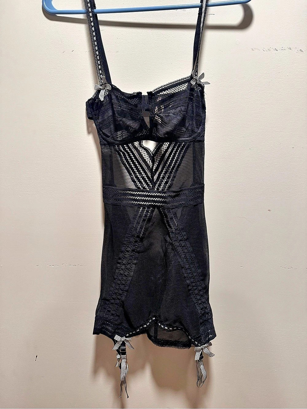 Victorias Secret Black Lace lingerie 34B NWT